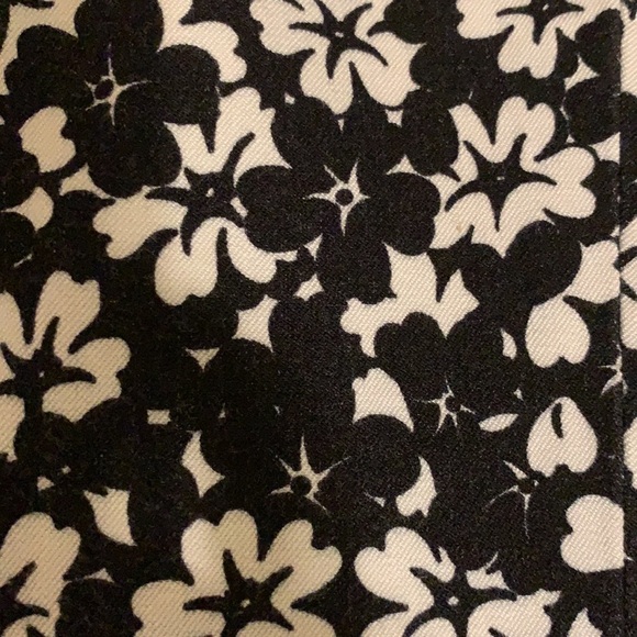 Banana Republic Floral Skinny Pants - Picture 6 of 6